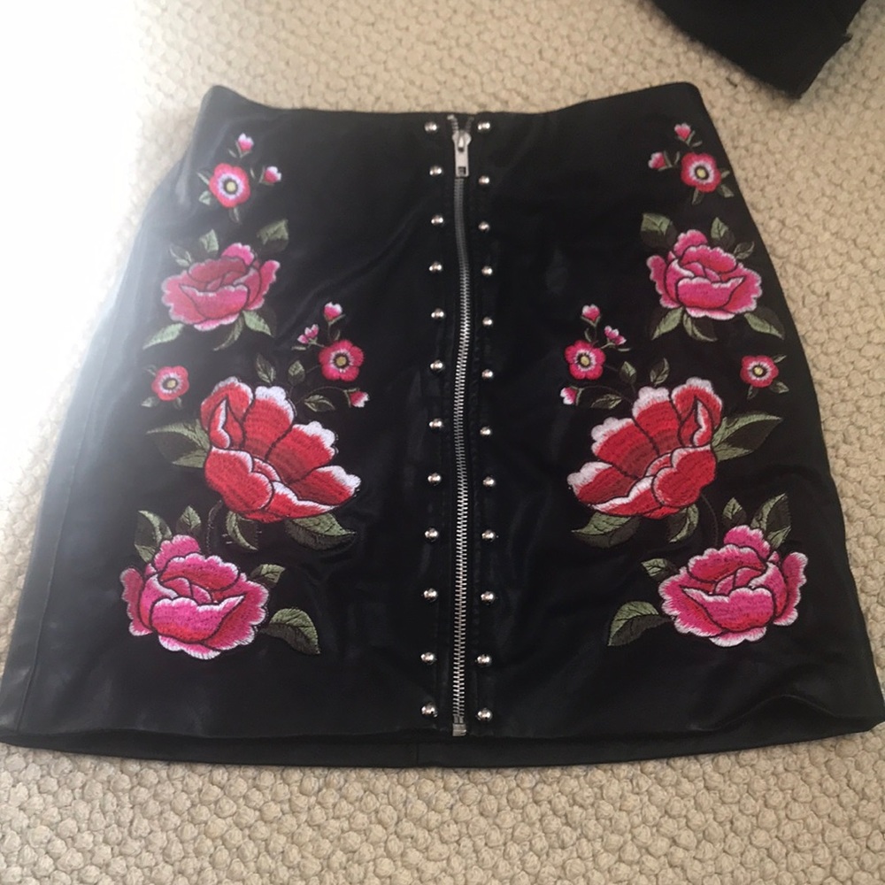 Leather skirt